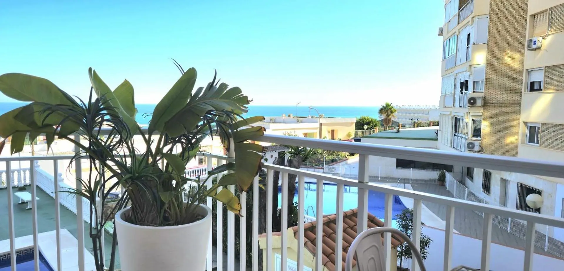 Seaview Retreat Torremolinos City Center, With Pool And Amazing Views By Namaste Elite Spain